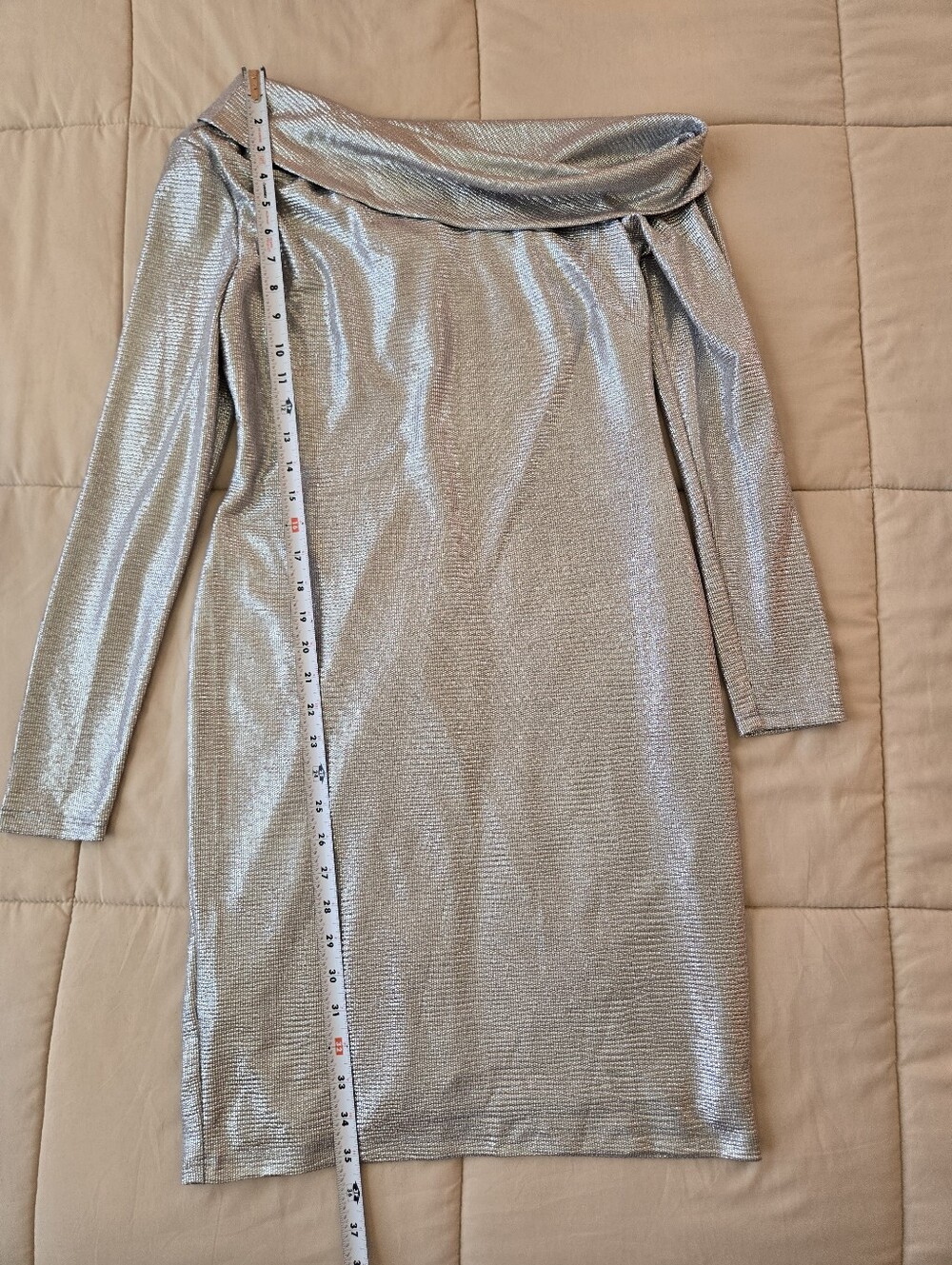NWT Lauren Ralph Lauren Silver Metallic Off-Shoulder Long Sleeve Cocktail Dress - Picture 14 of 14